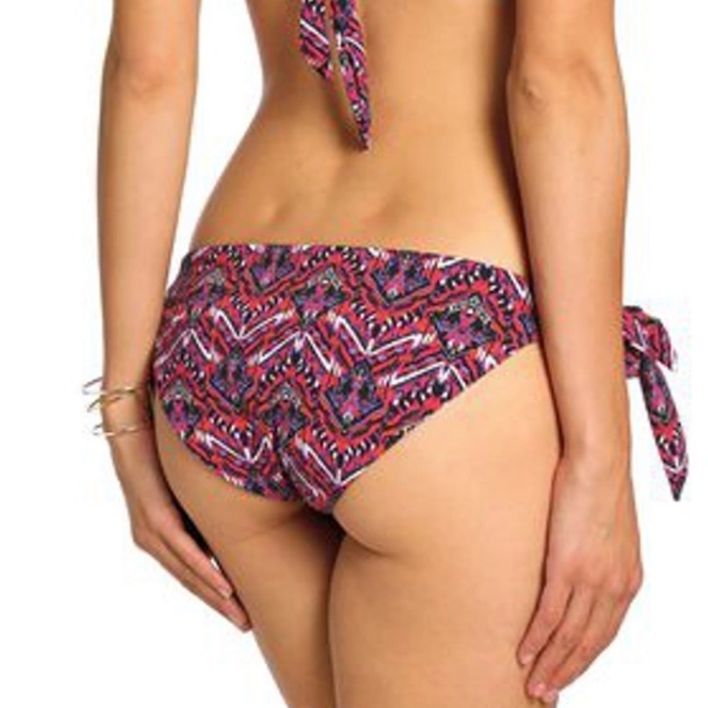 NWT Tart Collections Bikinis bottom In Fuchsia - Picture 2 of 12